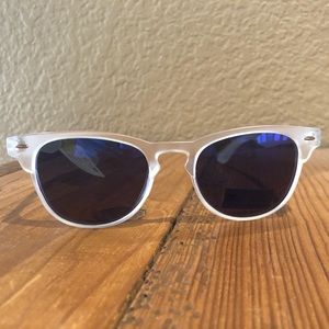 Joe’s Crystal Polarized Sunglasses